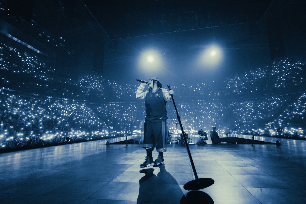 BILLIE EILISH – HIT ME HARD AND SOFT: THE TOUR