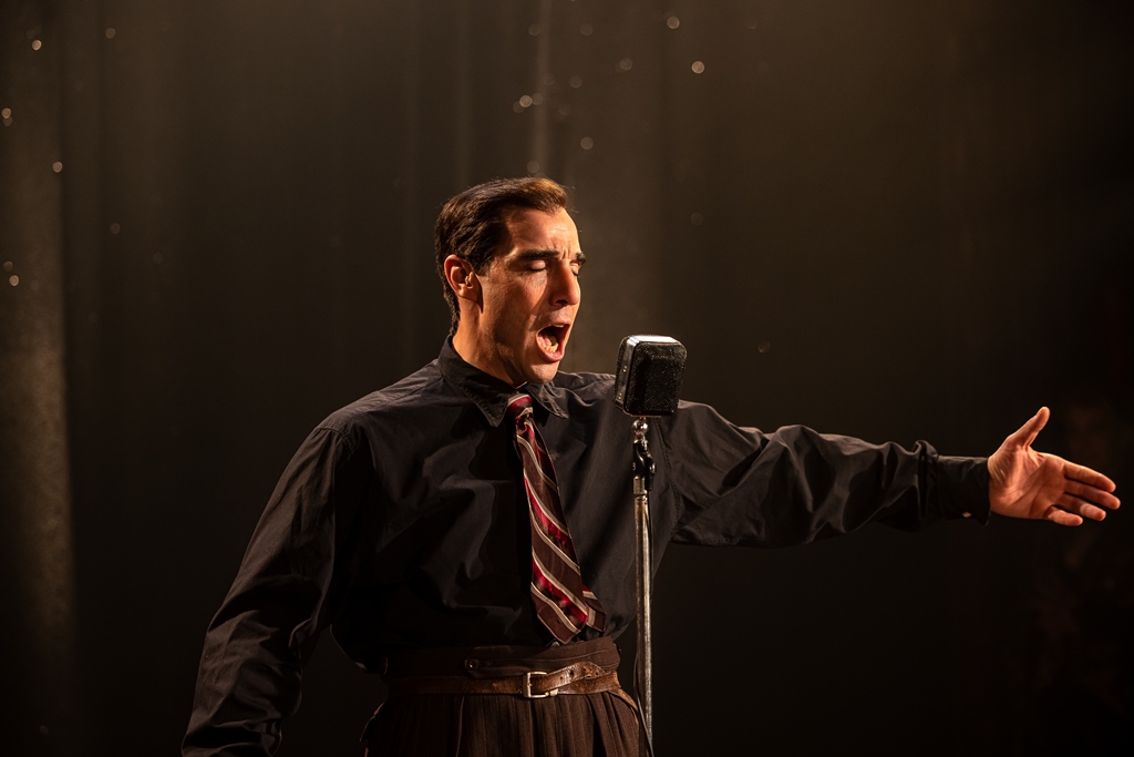 MONSIEUR AZNAVOUR