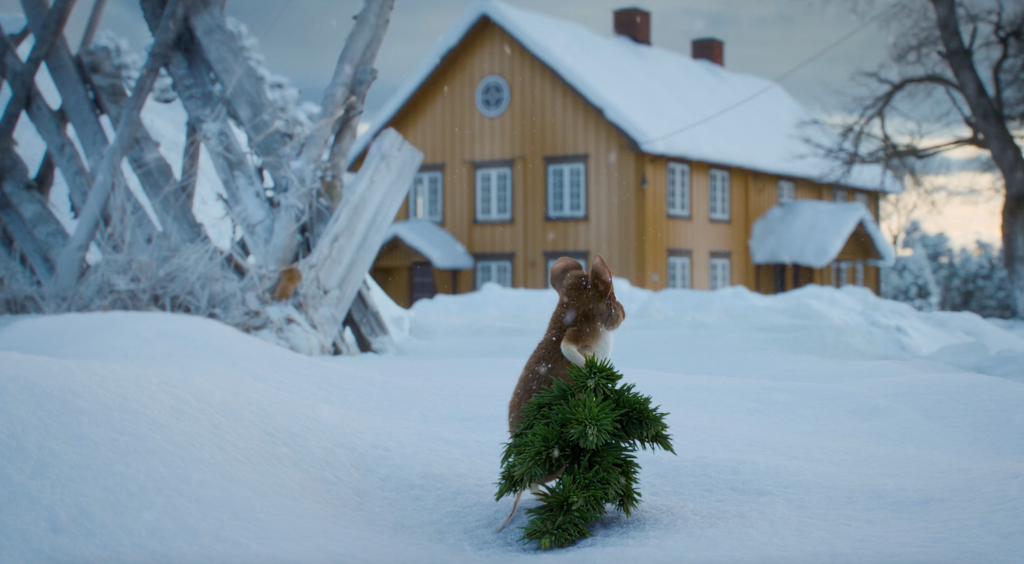 A MOUSE HUNT FOR CHRISTMAS
