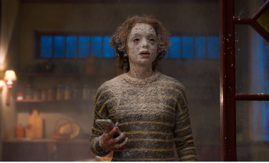 A MOUSE HUNT FOR CHRISTMAS