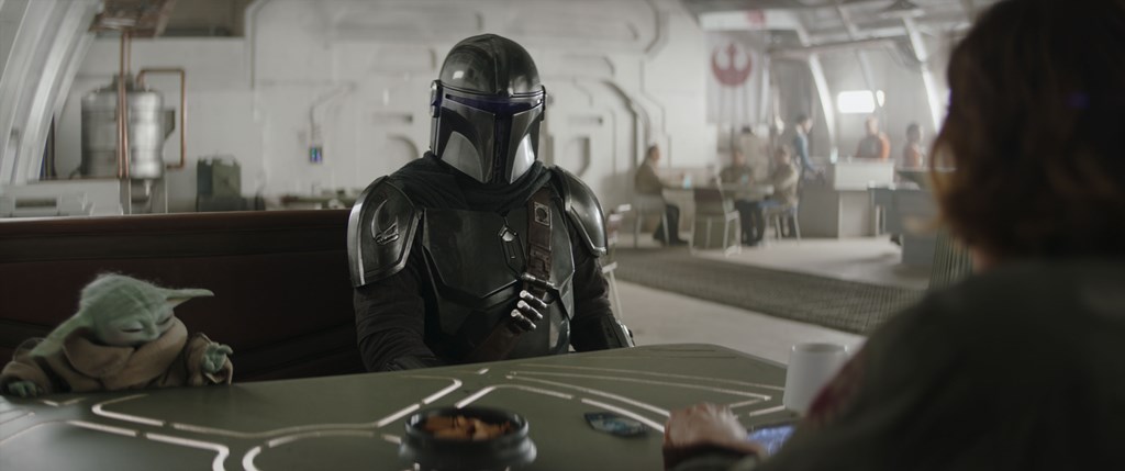 STAR WARS: THE MANDALORIAN AND GROGU