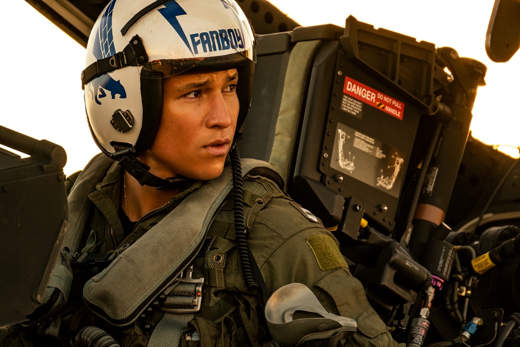 TOP GUN: MAVERICK